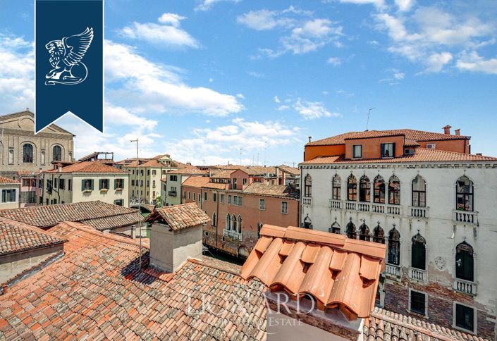 Image No.77-3 Bed Apartment for sale