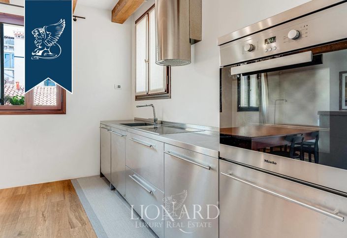 Image No.98-3 Bed Apartment for sale