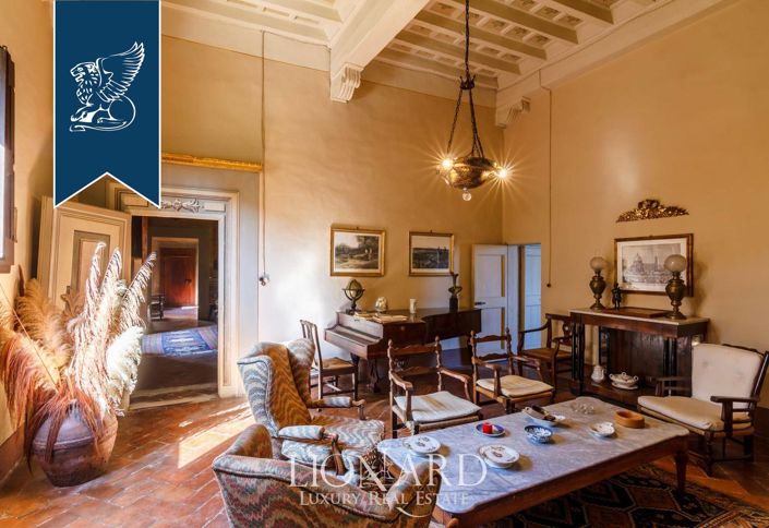 Image No.19-40 Bed Property for sale