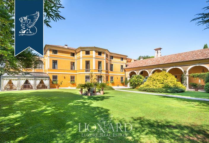 Image No.1-Villa de 4 chambres à vendre à Cassola