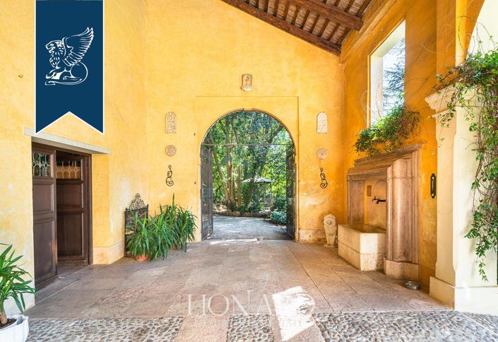 Image No.12-4 Bed Villa for sale