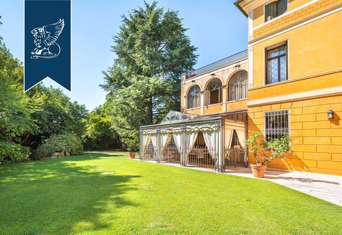 Image No.26-4 Bed Villa for sale