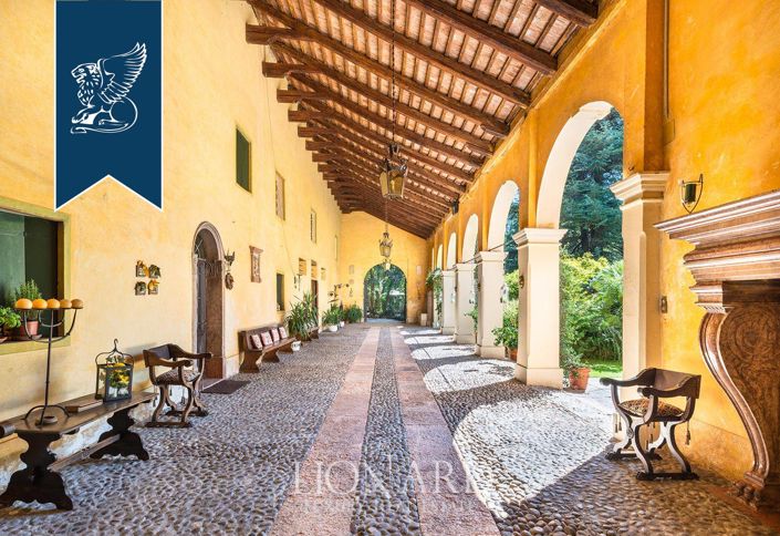 Image No.7-4 Bed Villa for sale