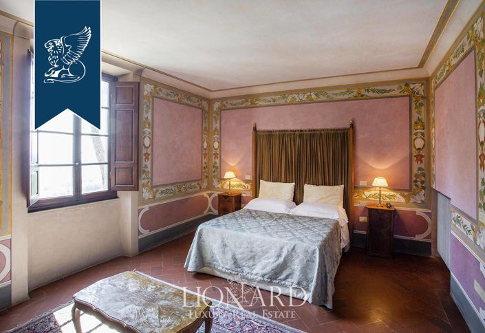 Image No.27-45 Bed Villa for sale