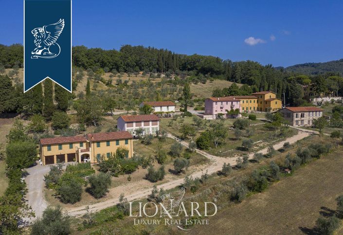 Image No.5-45 Bed Villa for sale