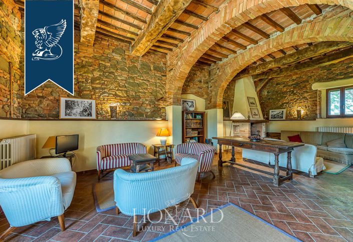 Image No.22-9 Bed Farmhouse for sale