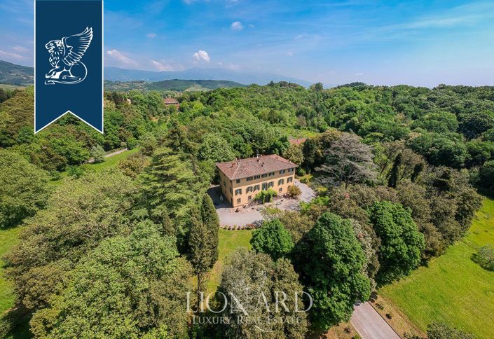 Image No.1-Villa de 7 chambres à vendre à Lucca