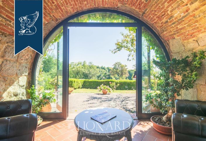 Image No.17-6 Bed Hotel for sale