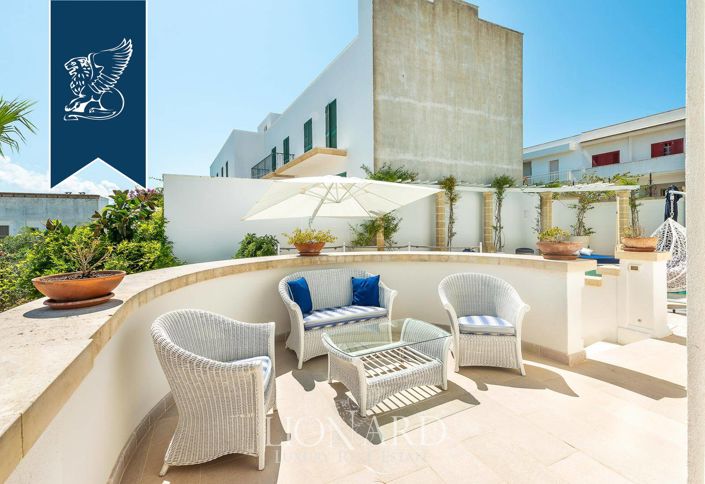 Image No.20-6 Bed Villa for sale