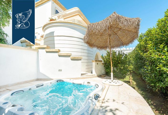 Image No.29-6 Bed Villa for sale