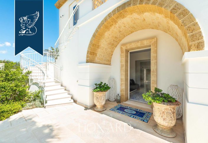 Image No.3-6 Bed Villa for sale