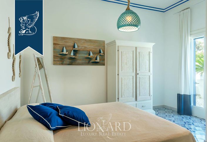 Image No.40-6 Bed Villa for sale