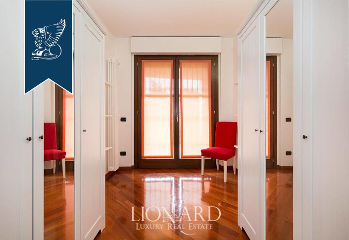 Image No.15-6 Bed Apartment for sale