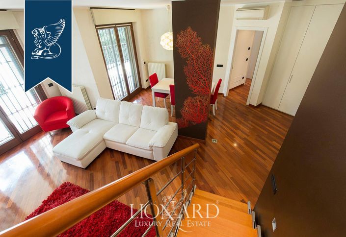 Image No.2-6 Bed Apartment for sale