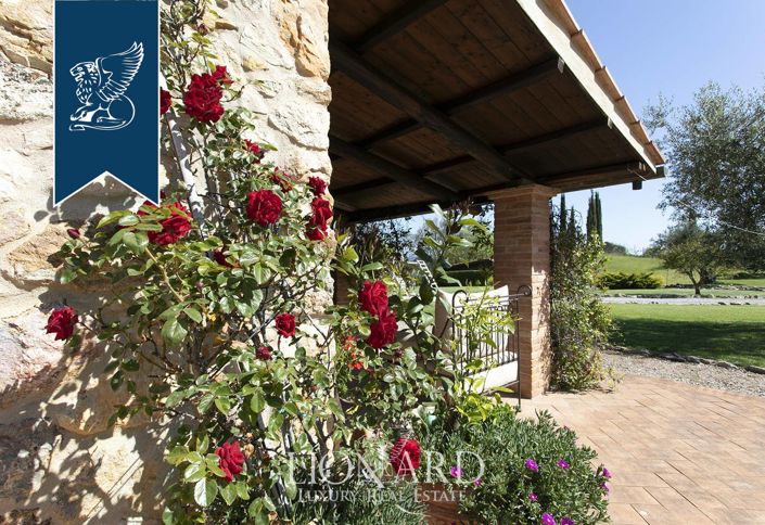 Image No.31-5 Bed Country House for sale