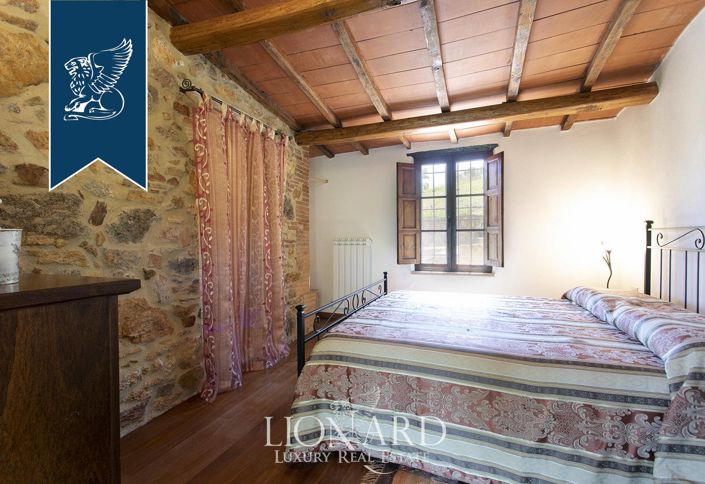 Image No.42-5 Bed Country House for sale