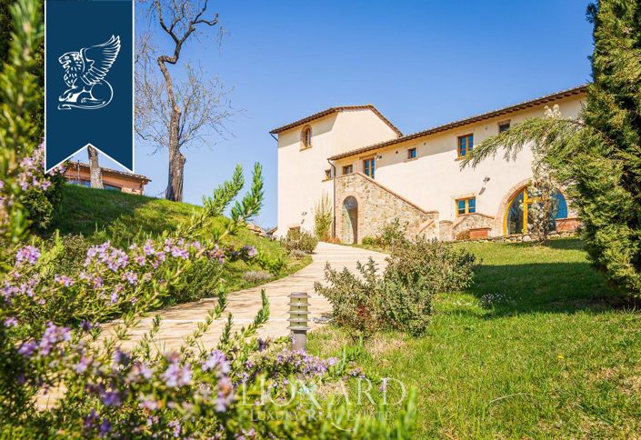 Image No.27-21 Bed Hotel for sale