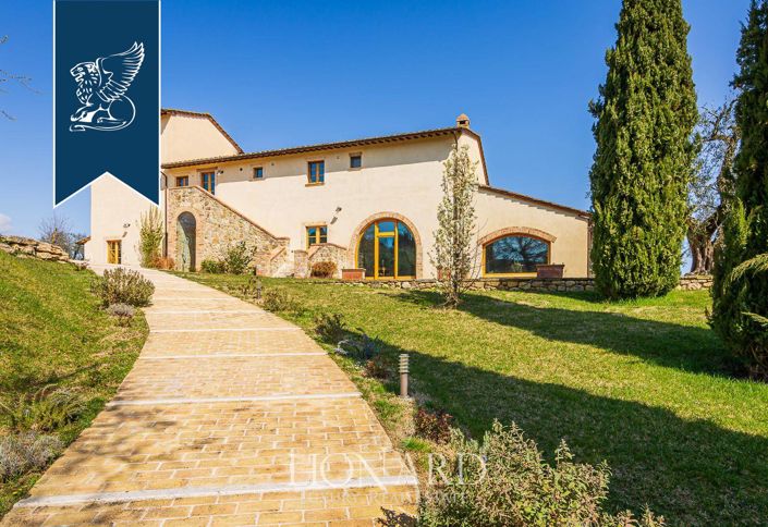 Image No.28-21 Bed Hotel for sale