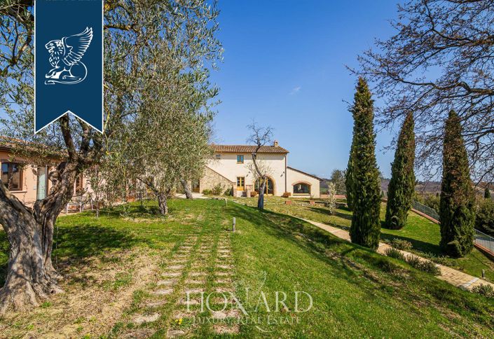 Image No.32-21 Bed Hotel for sale