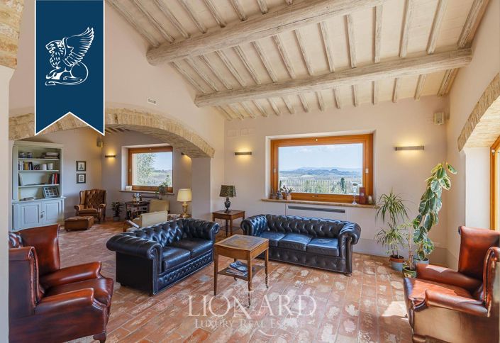 Image No.61-21 Bed Hotel for sale