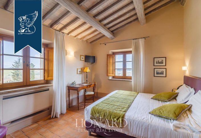 Image No.75-21 Bed Hotel for sale