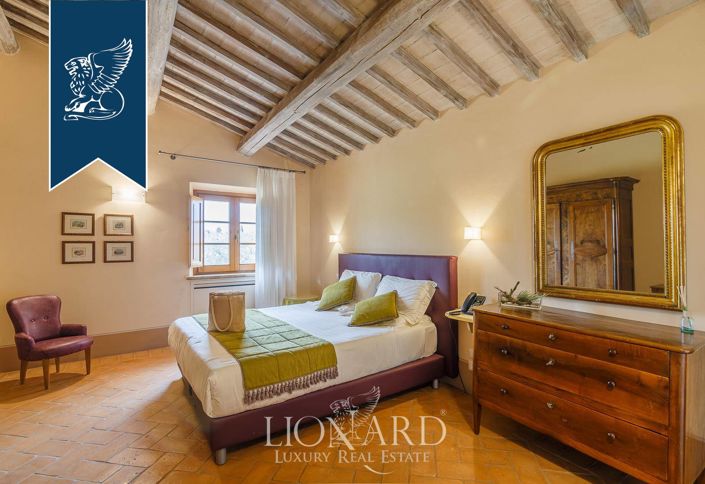 Image No.77-21 Bed Hotel for sale