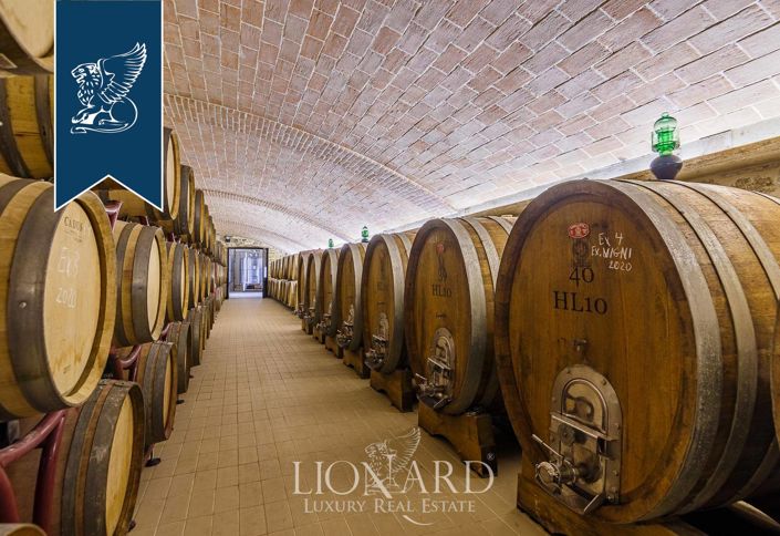 Image No.92-21 Bed Hotel for sale