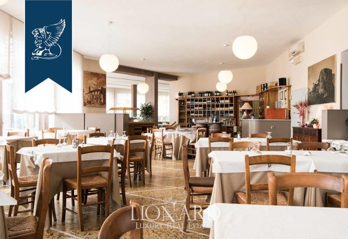 Image No.24-Un hôtel de 15 chambres à vendre à Livorno