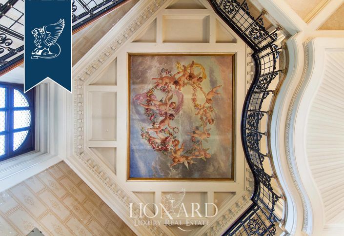 Image No.28-10 Bed Villa for sale