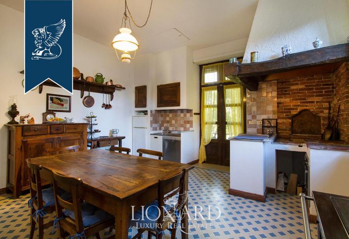 Image No.42-10 Bed Villa for sale