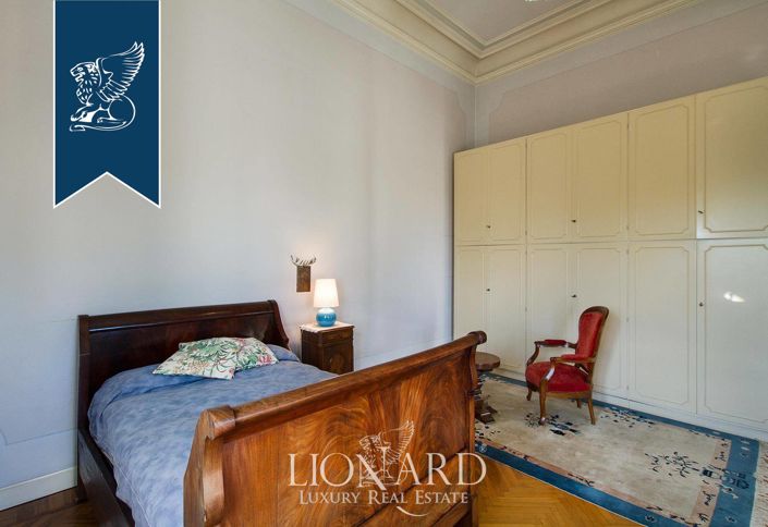 Image No.46-10 Bed Villa for sale