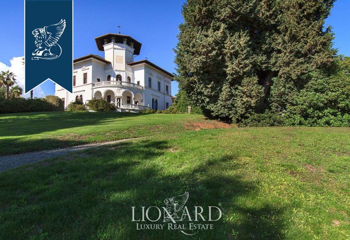 Image No.7-10 Bed Villa for sale