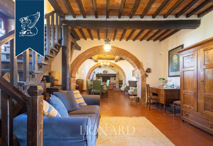 Image No.11-6 Bed Farmhouse for sale