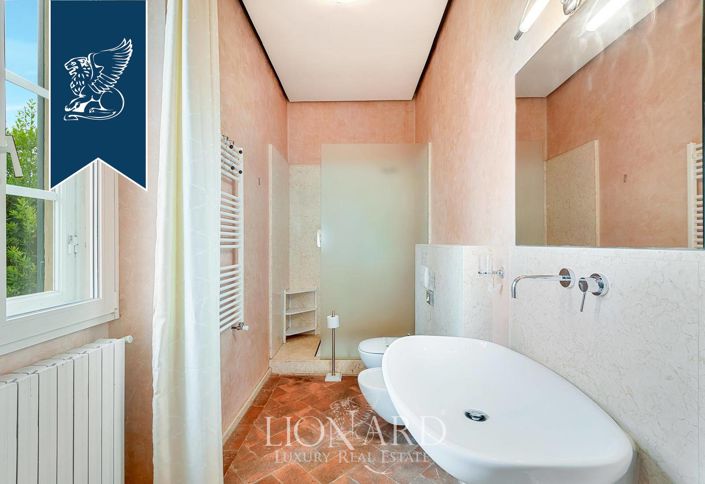 Image No.17-Un hôtel de 11 chambres à vendre à Lucca