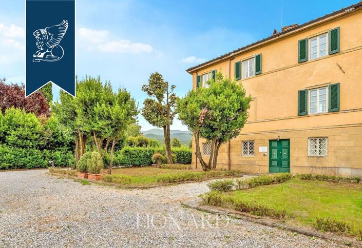 Image No.2-Un hôtel de 11 chambres à vendre à Lucca