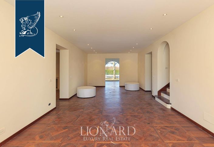 Image No.33-7 Bed Villa for sale