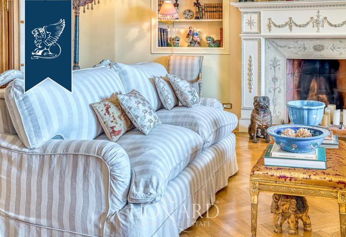 Image No.12-7 Bed Flat for sale