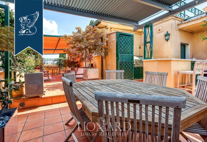 Image No.18-7 Bed Flat for sale