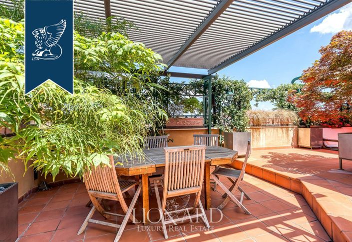 Image No.19-7 Bed Flat for sale