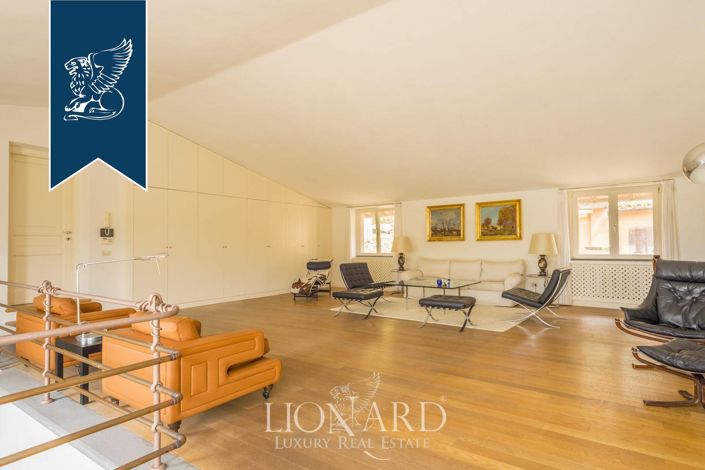Image No.22-5 Bed Property for sale