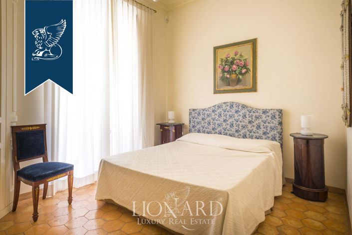 Image No.35-5 Bed Property for sale