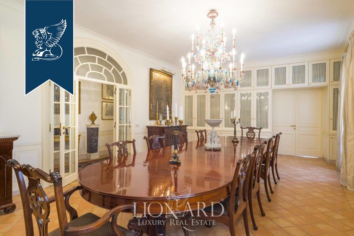 Image No.7-5 Bed Property for sale