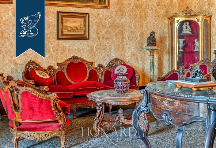 Image No.4-4 Bed Villa for sale