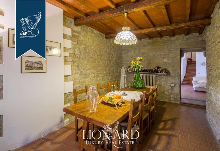 Image No.25-7 Bed Farmhouse for sale