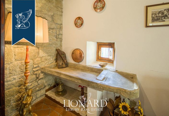 Image No.26-7 Bed Farmhouse for sale