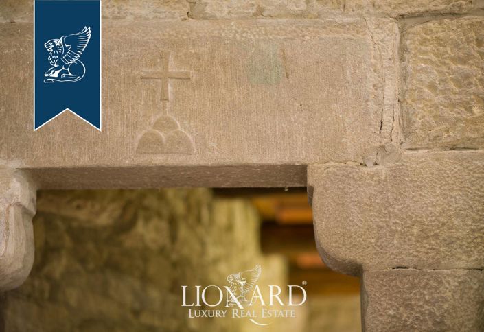 Image No.28-7 Bed Farmhouse for sale