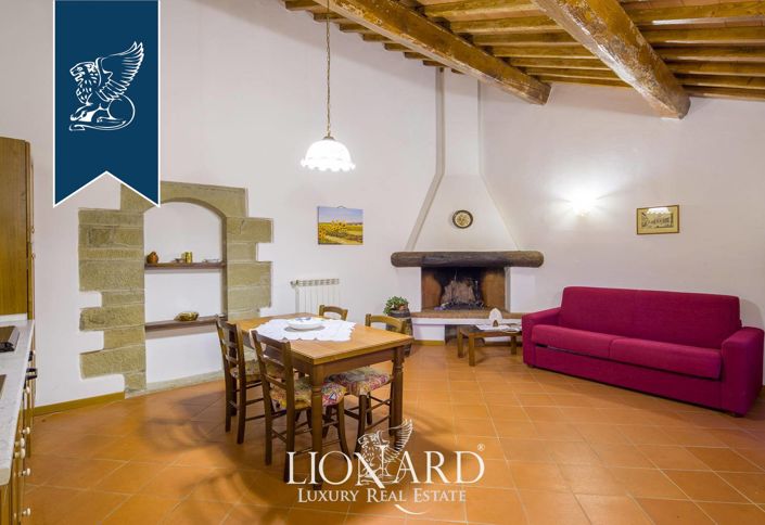 Image No.30-7 Bed Farmhouse for sale