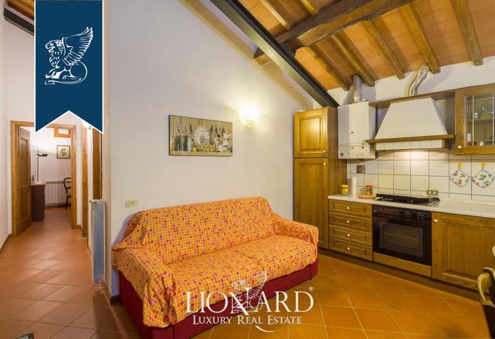 Image No.33-7 Bed Farmhouse for sale