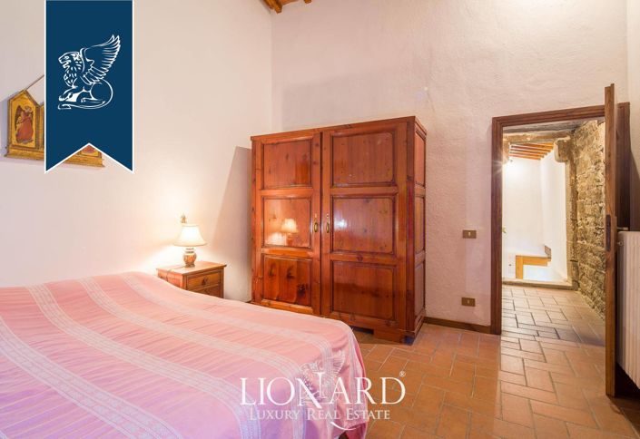 Image No.36-7 Bed Farmhouse for sale