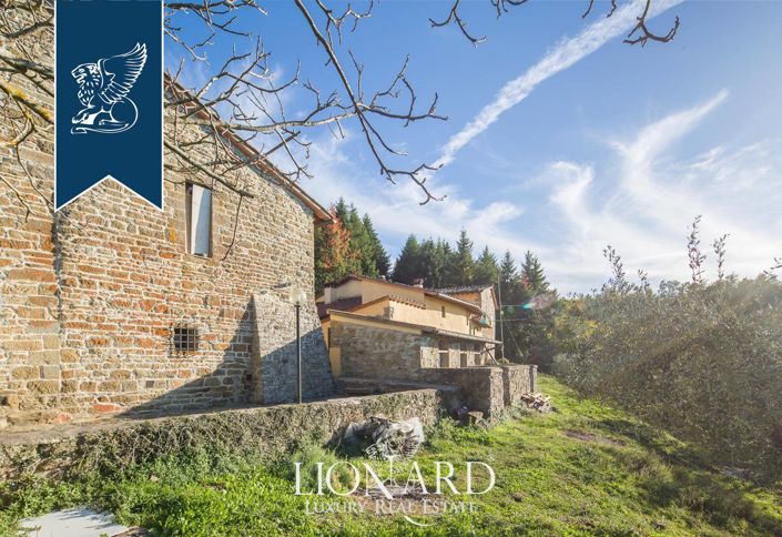 Image No.7-7 Bed Farmhouse for sale